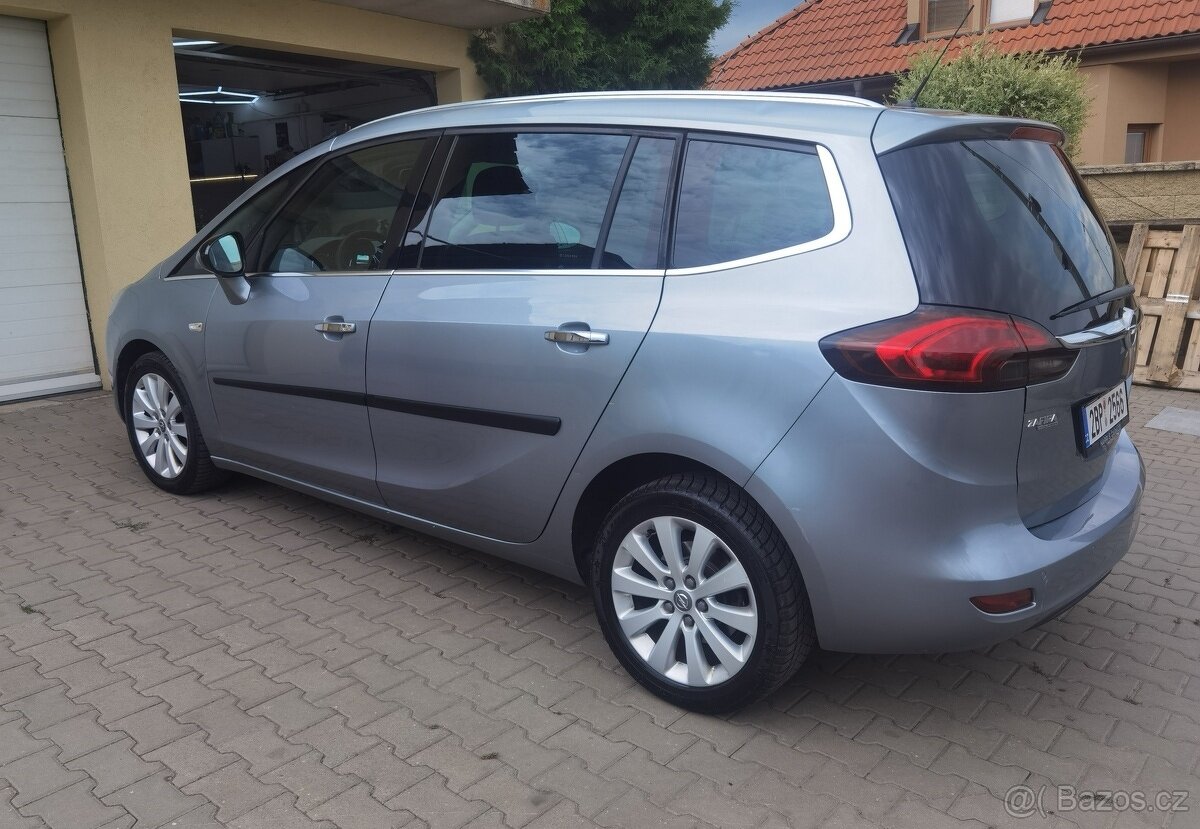 Opel Zafira Tourer 1.6 CNG 7mist - 2