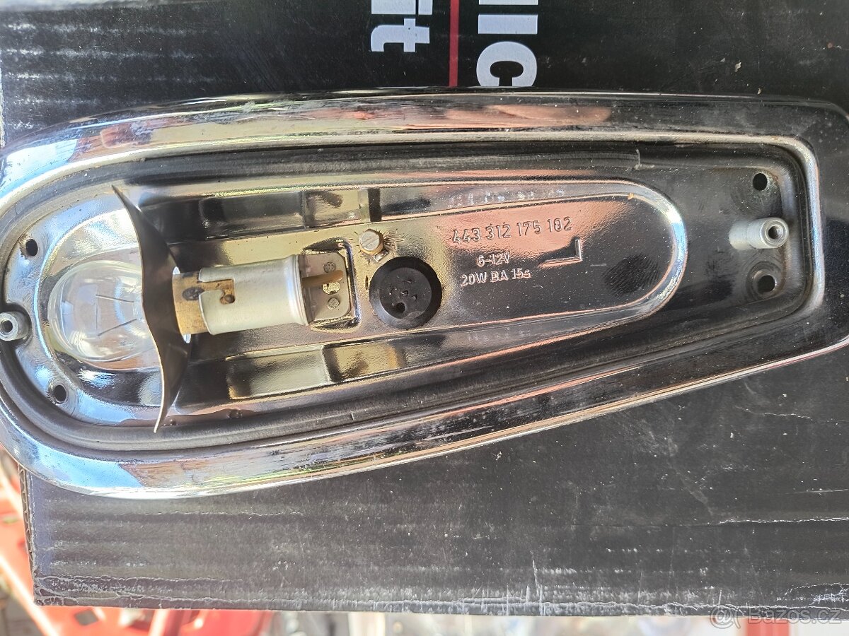 Tatra 603 těleso blinkru - 2