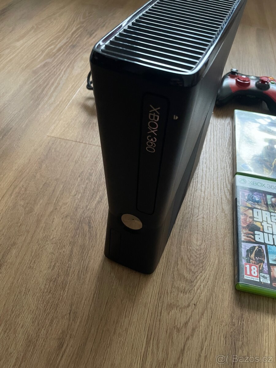 Xbox 360 slim - 2