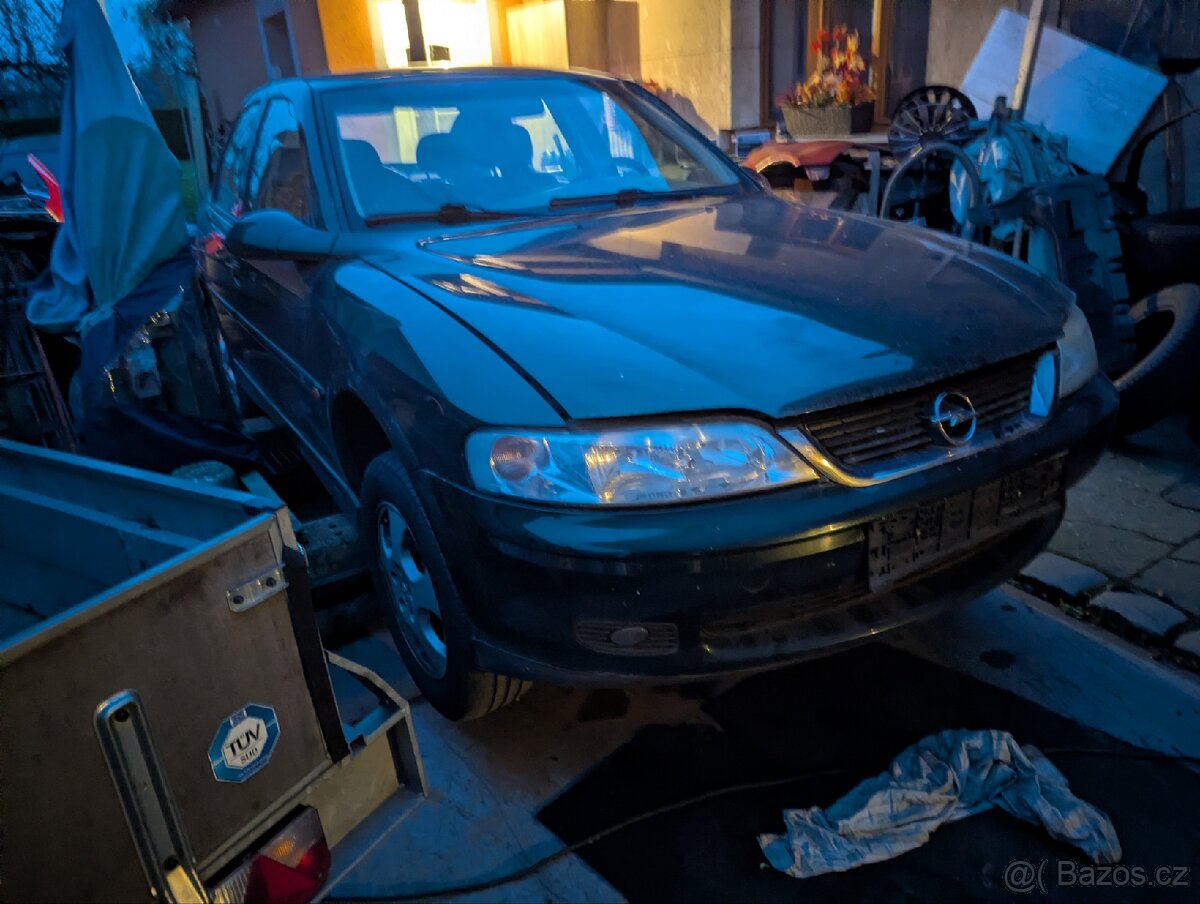Opel Vectra 1.6 16V VŠE NA ND LEVNĚ - 2