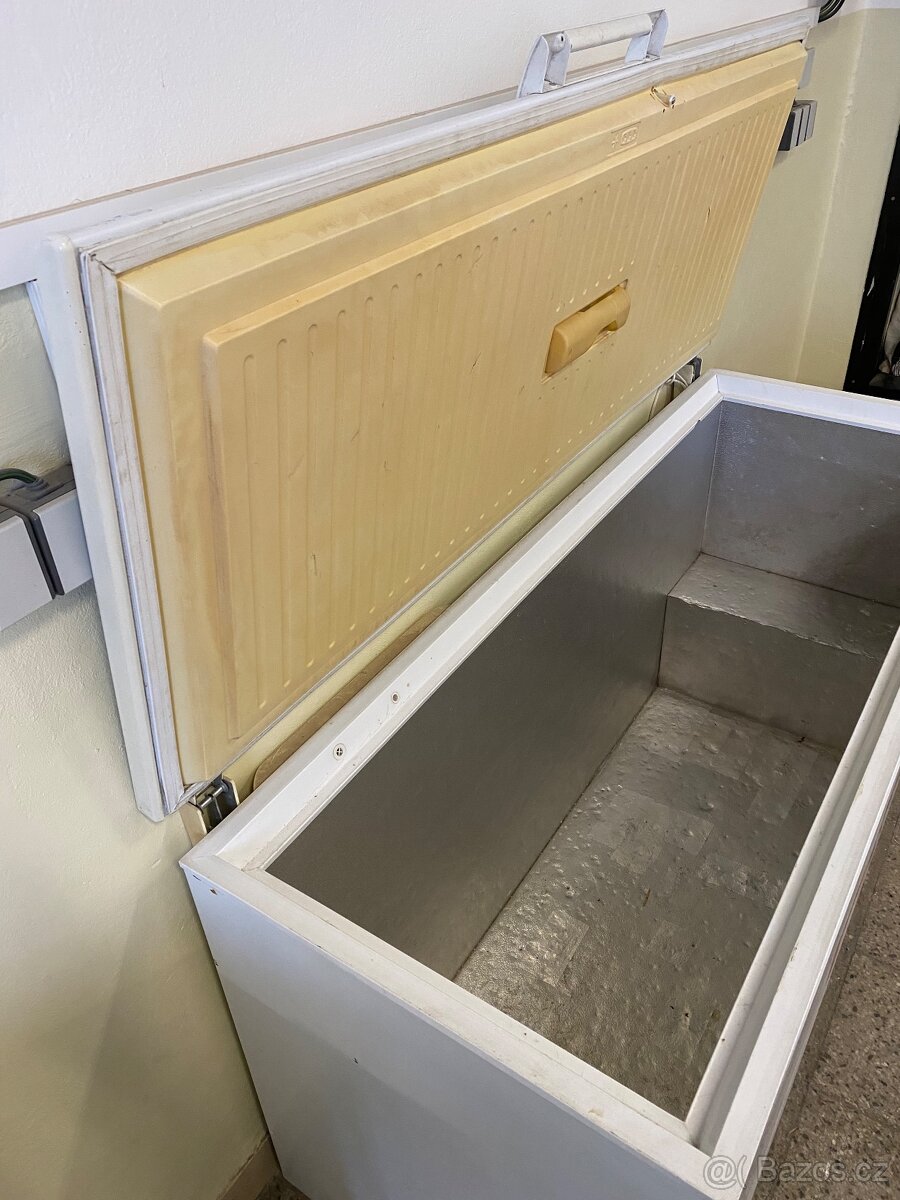 Prodám pultový mrazák Electrolux 500 l - 2