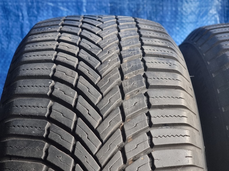 Celoroční pneu Bridgestone 195 65 15 - 2