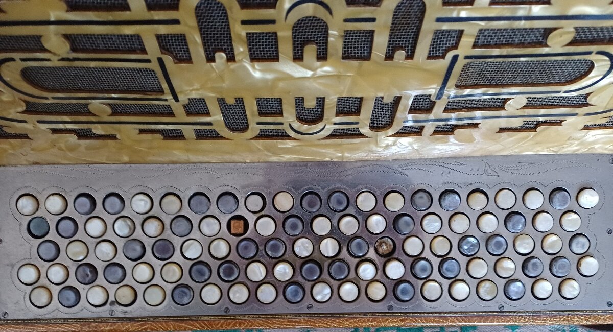 Akordeon, historická harmonika Orchestra - 2