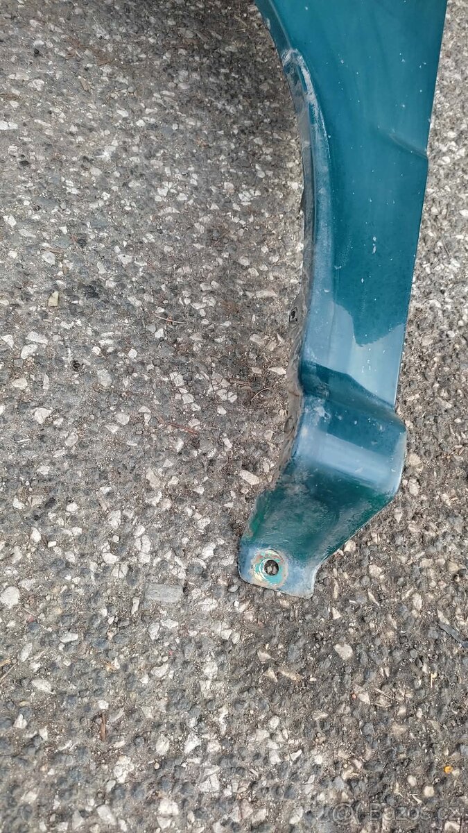 Škoda Fabia 1- blatník - 2