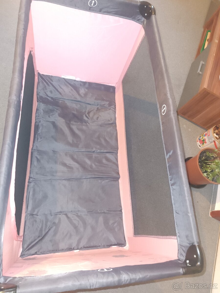 Cestovní postýlka - 2