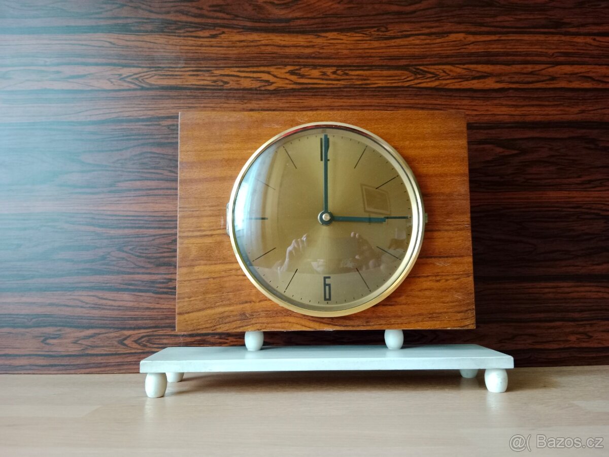 STOLNÍ HODINY - BATERIOVÉ - 2