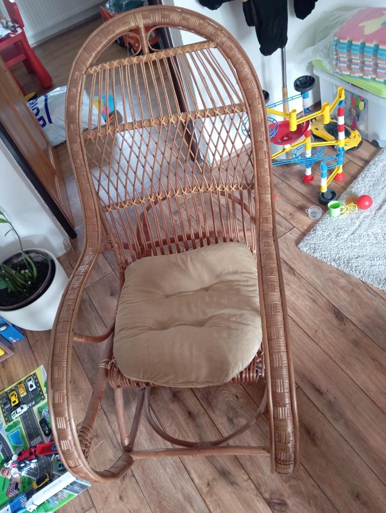 Houpací proutěné křeslo - 2