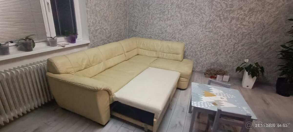 Kožená rozkládací sedačka - 2