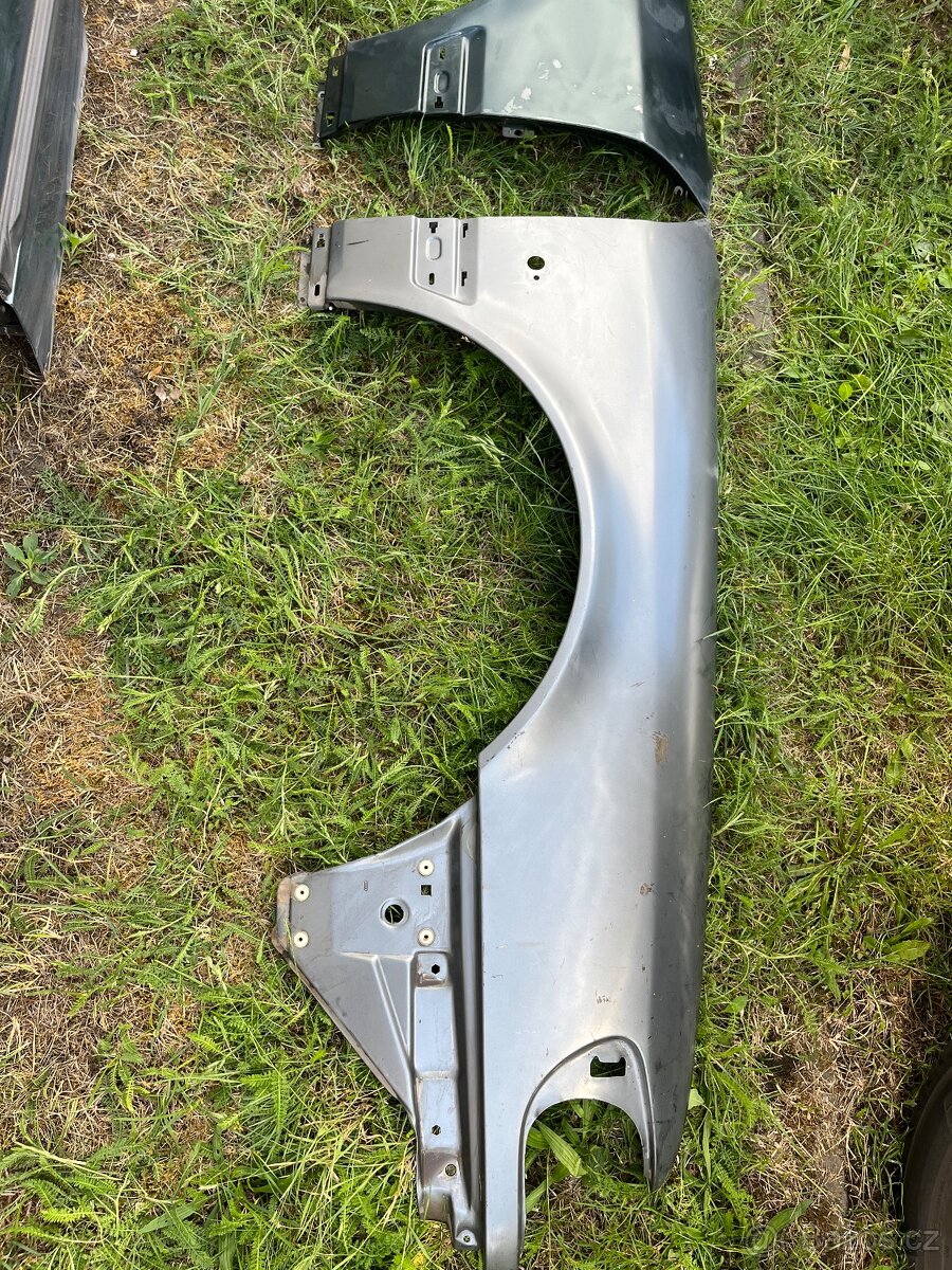 Blatníky Audi 100 - 2