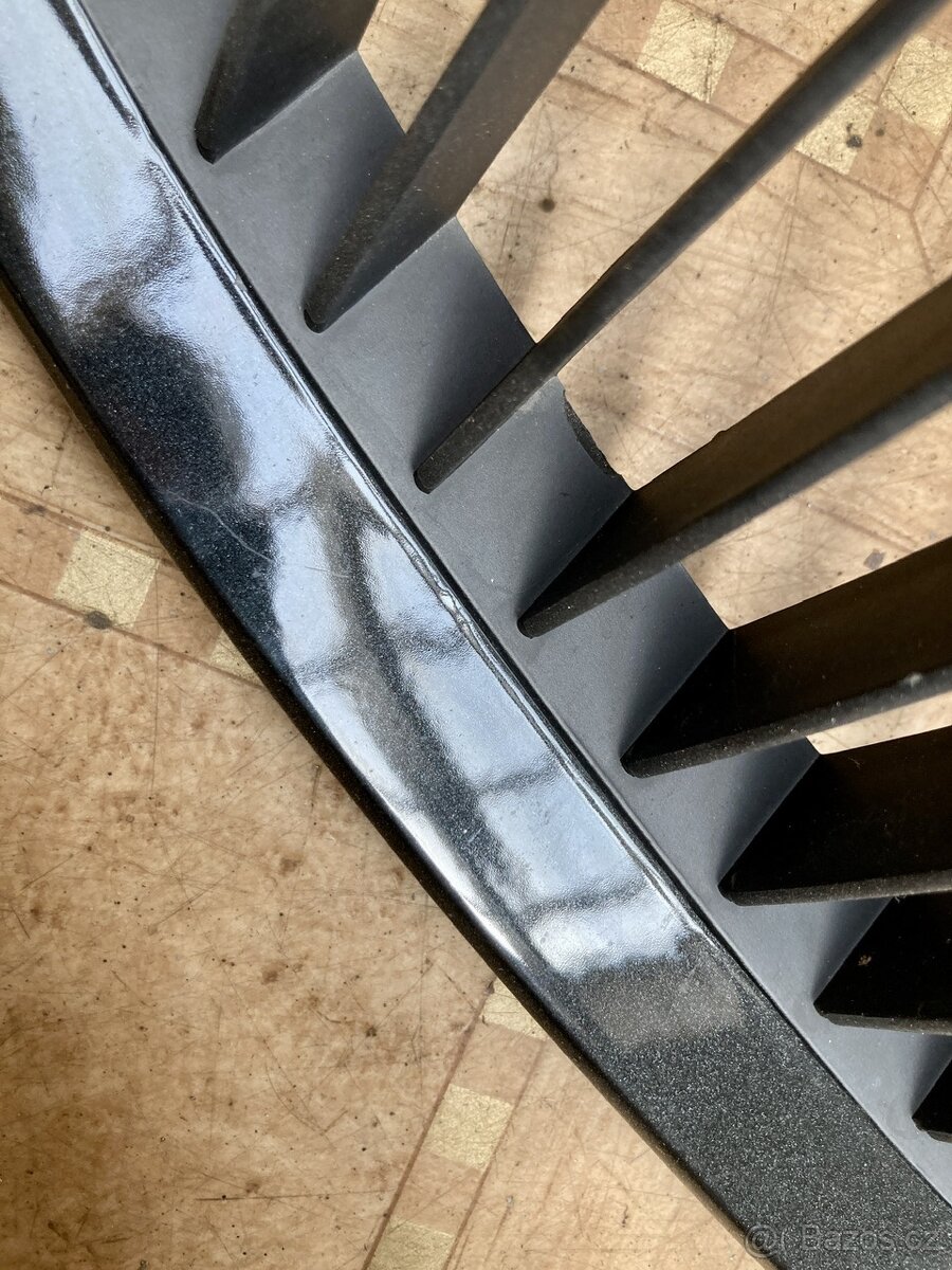 Bmw e92 ledvinky black lakované - 2