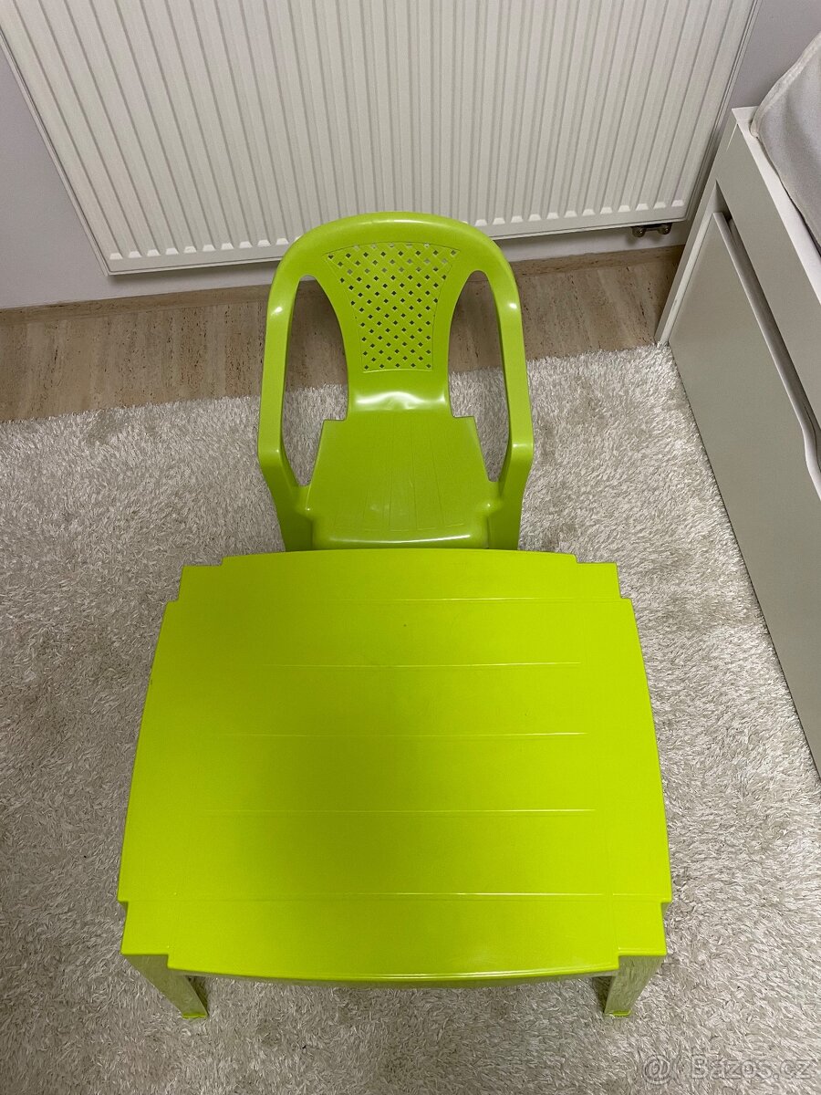 Dětský stůl + židle - 2