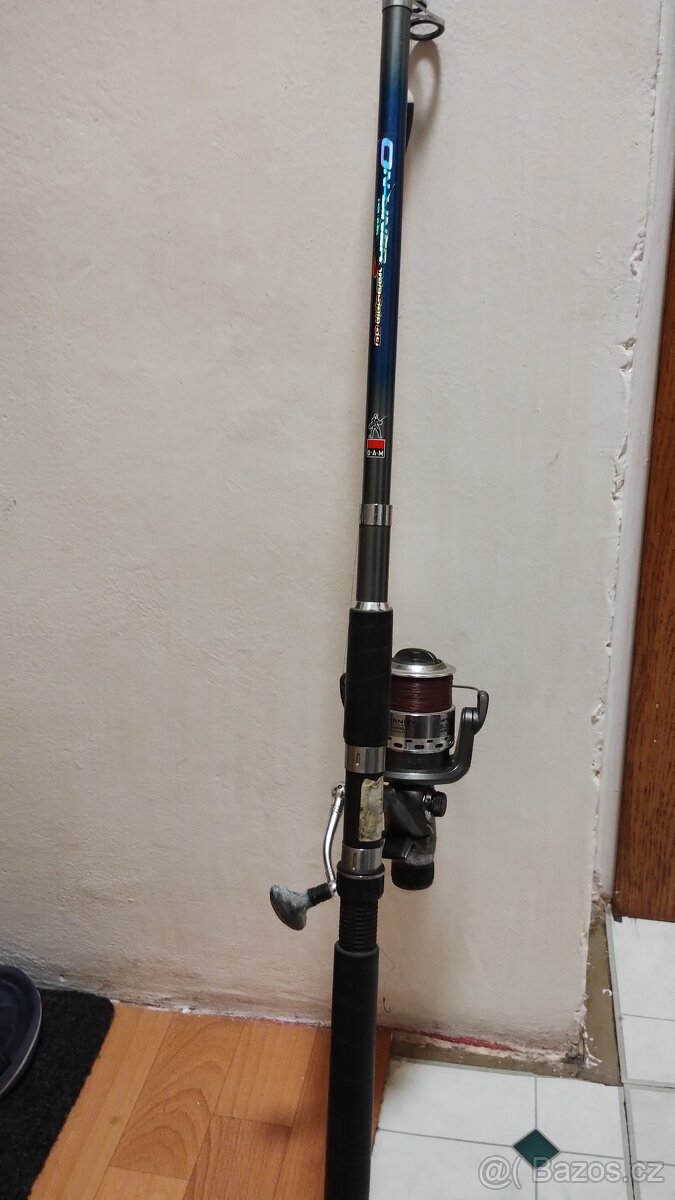 Rybarsky prut s navijakem - 2