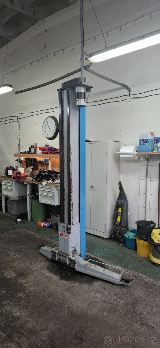 Elektromechanický BEZpřejezdový hever RAVAGLIOLI 3,2 T - 2