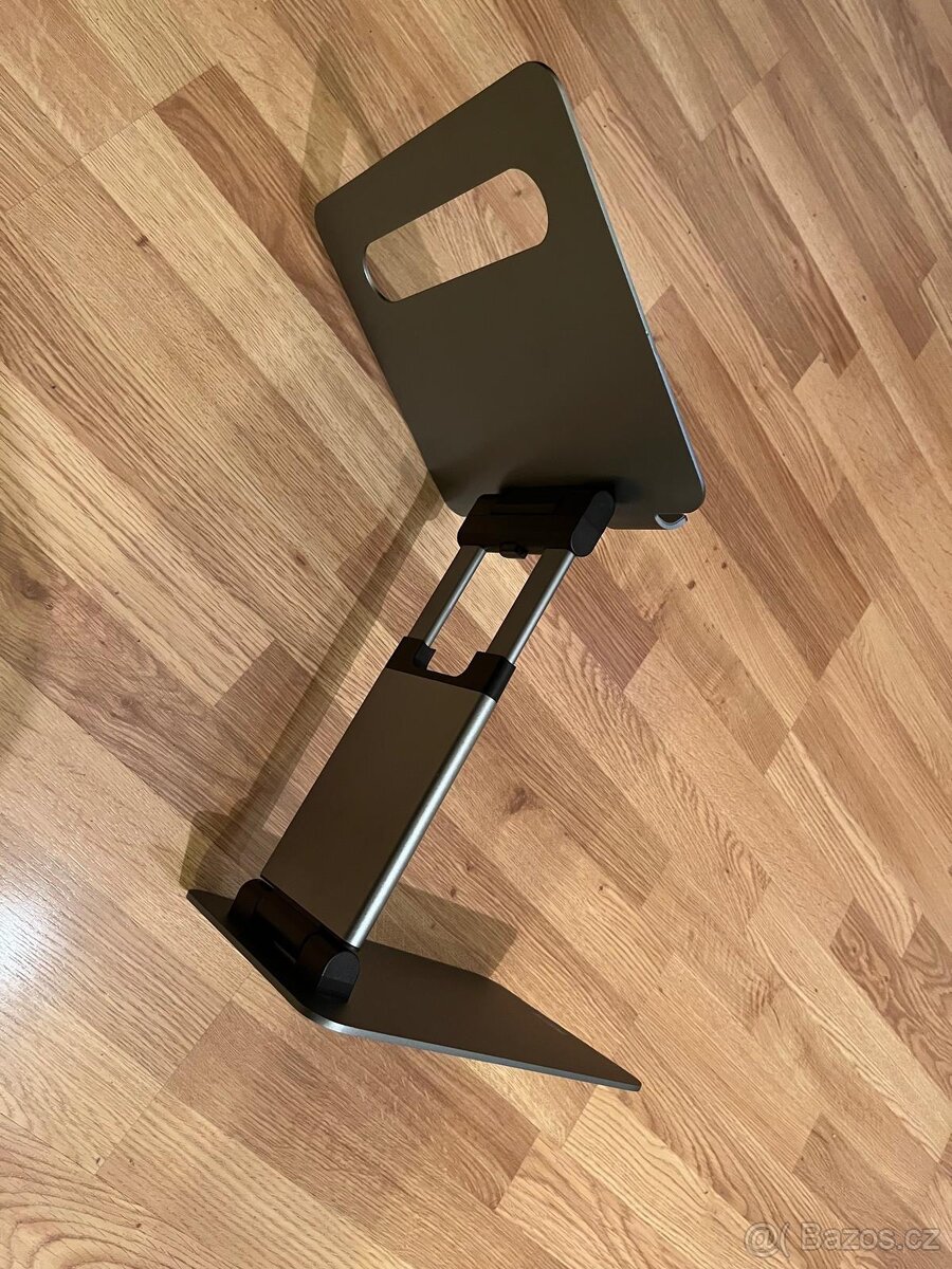 Kovový držák/stojan na notebook - 2