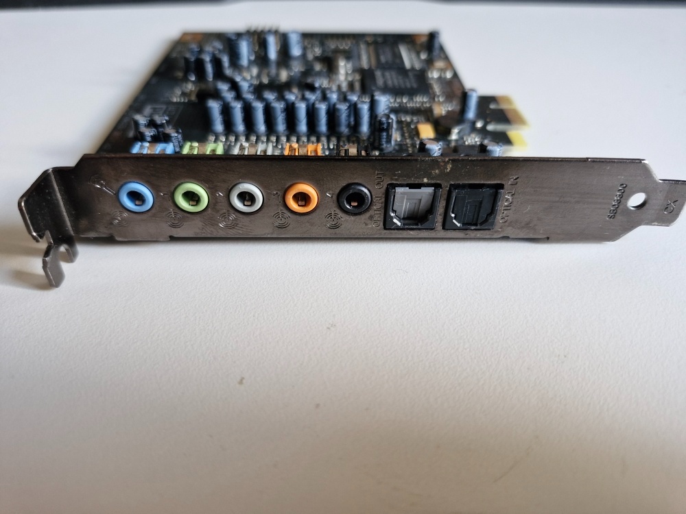 Zvuková karta Creative SOUND BLASTER X-Fi Titanium (SB0880) - 2