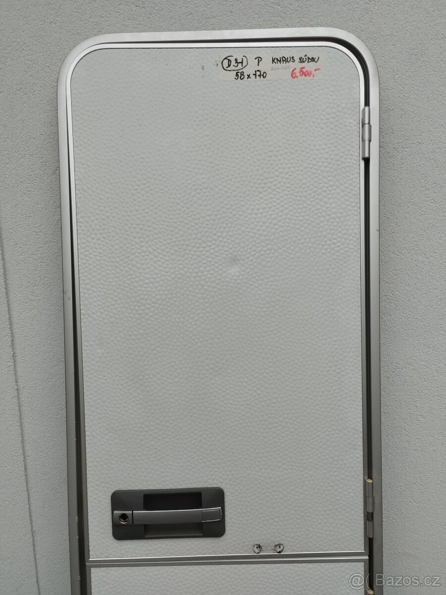 KNAUS SUDWIND - dveře č. D 31 - pravé - 2