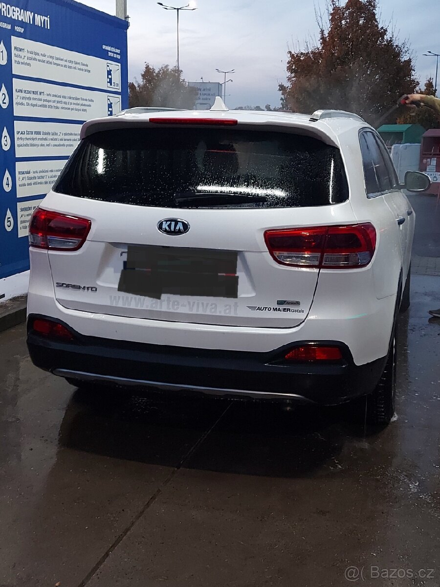 Kia sorento 2.2 147kw crdi max výbava nové rozvody motoru - 2