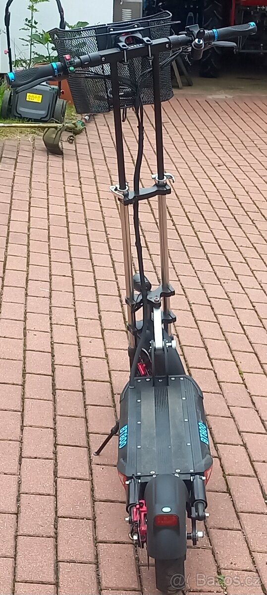 Elektrokoloběžka - 2