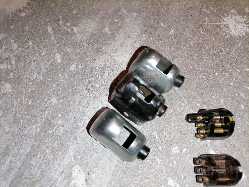 Spínače - Pionýr - 2