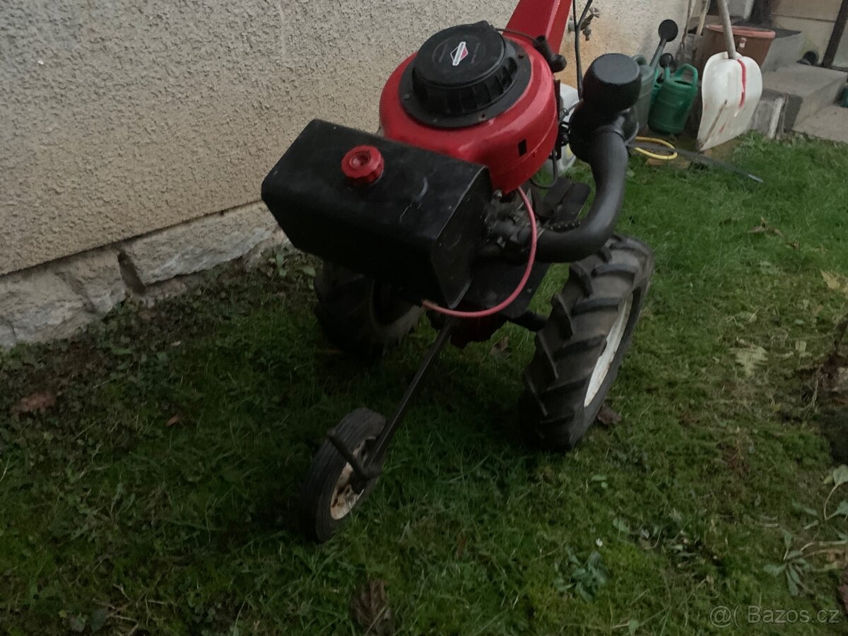 Motorový kultivátor - 2