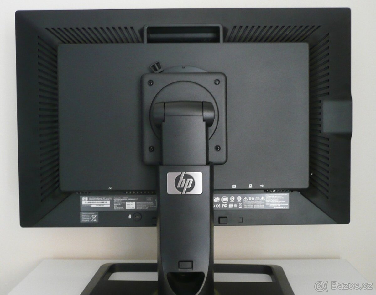 HP ZR24w – kvalitní 24" IPS monitor (1920×1200, 16:10) - 2