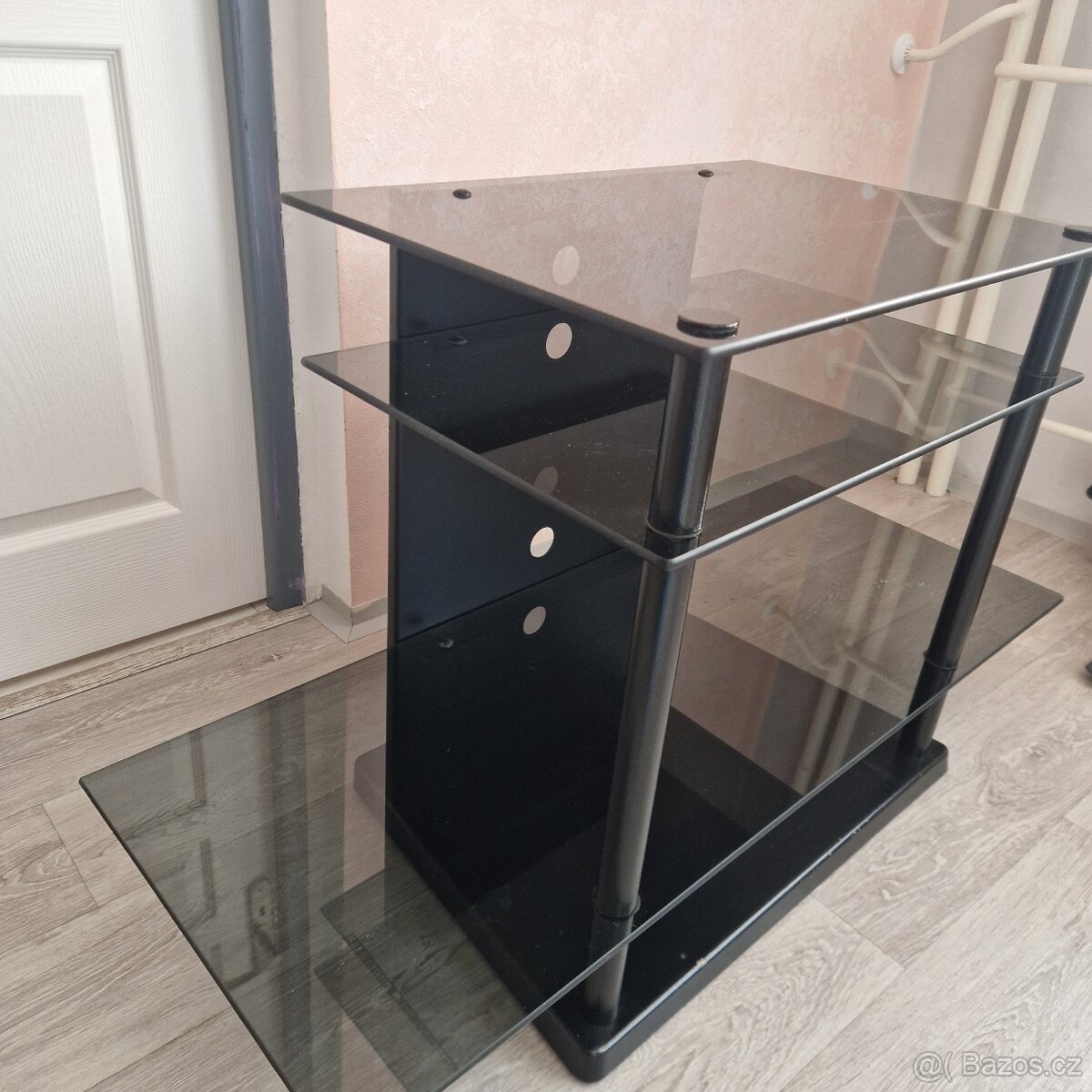 Televizní stolek - 2