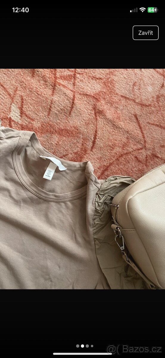 Světle hnědý triko s volány - 2