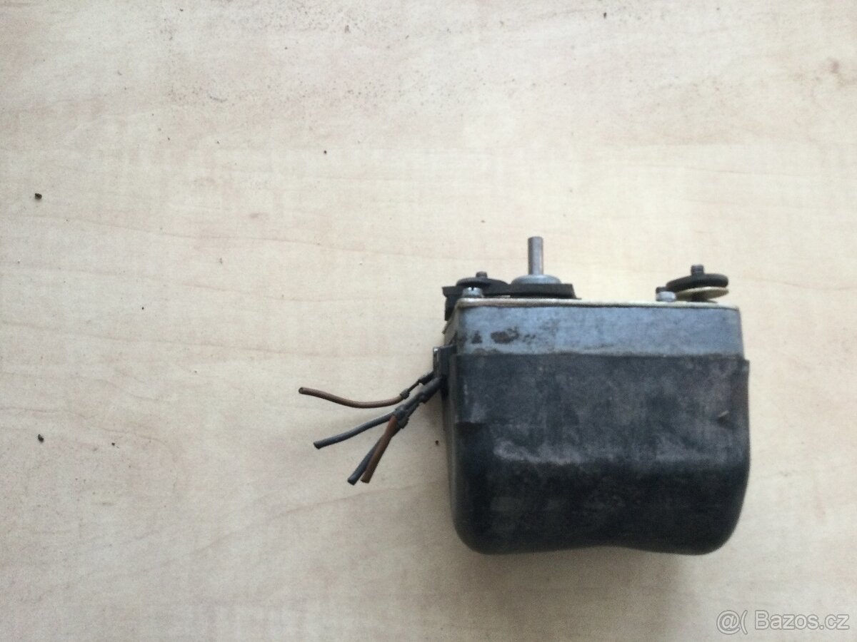 Motorek stěračů 6v Trabant 601 - 2