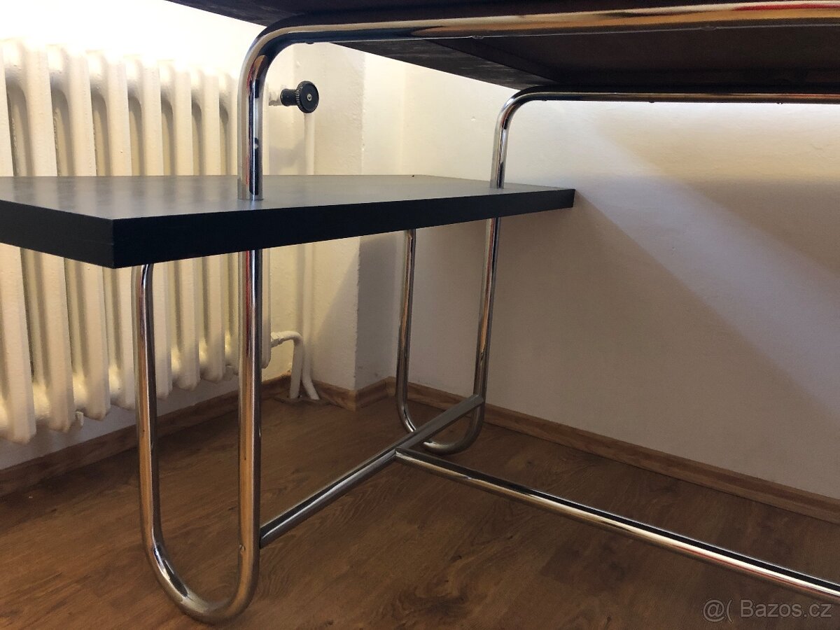 Chromovaný stůl - 2
