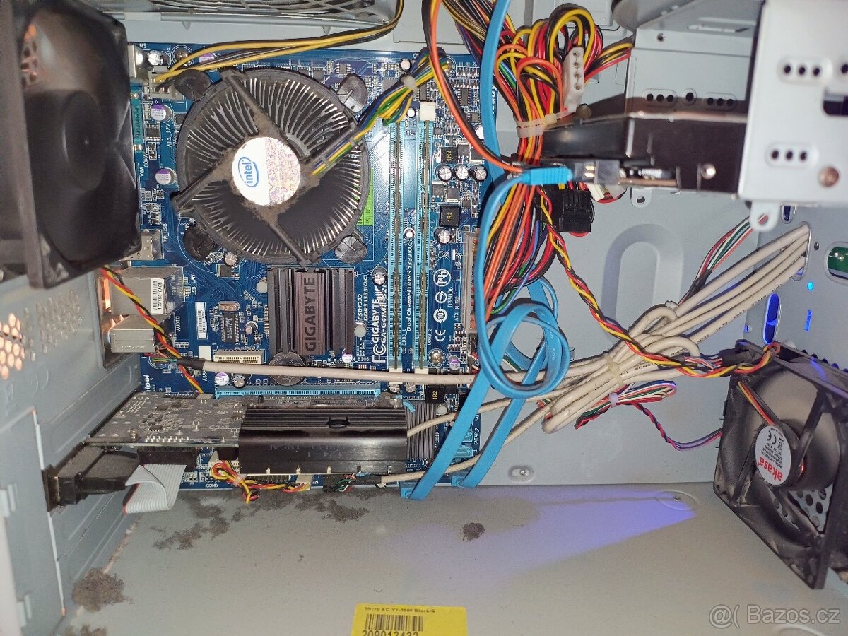 Stolní počítač - 2