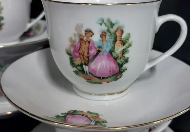 Sada 6 hrníčků s talířky - 2