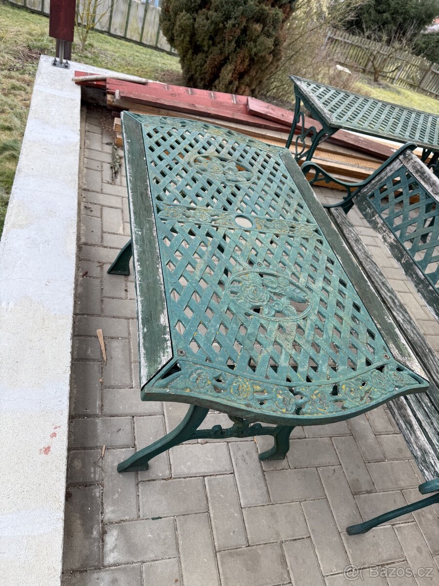 Zahradni sezeni stolek lavičky - 2
