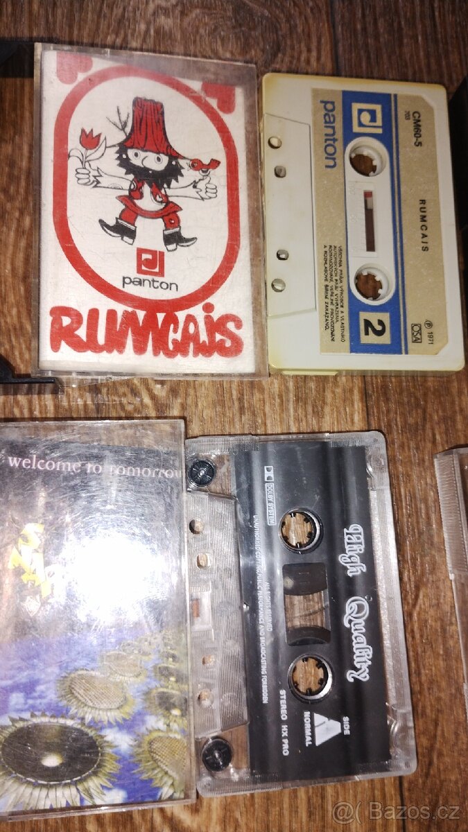 Kazety originální a stojánek - 2