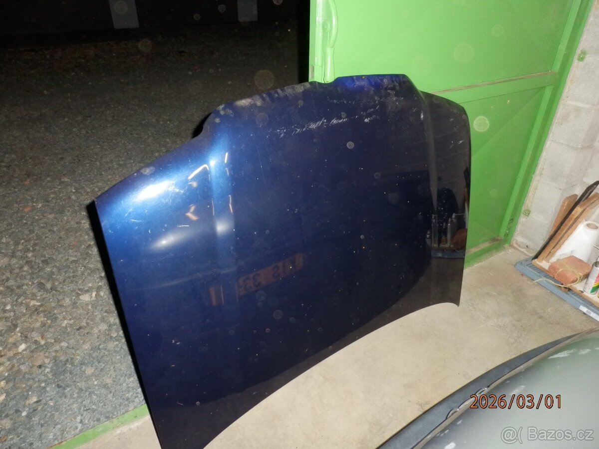 Přední kapota VW Bora - 2