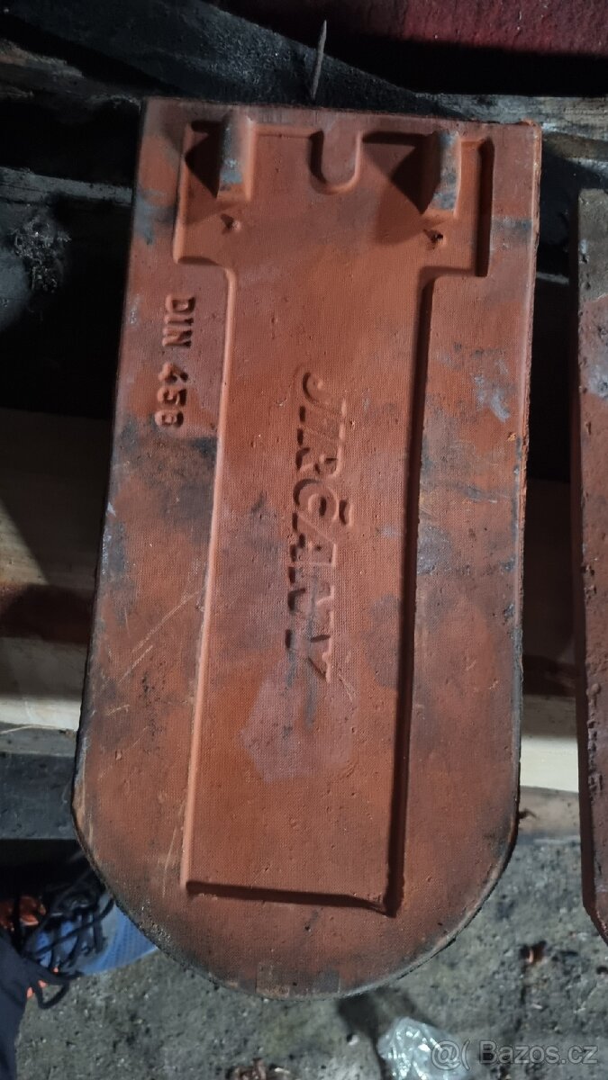 Střešní tašky bobrovky - 2