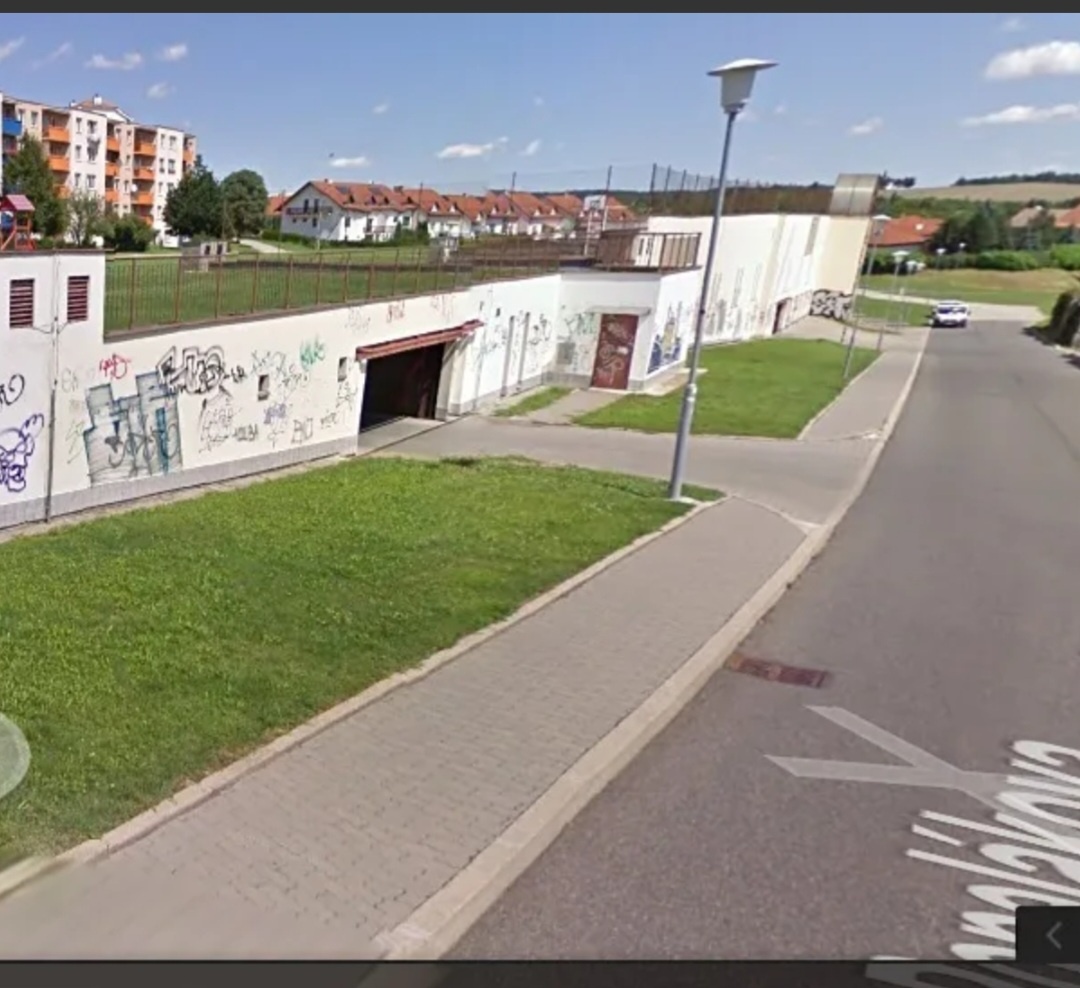 pronájem Garáže - 2