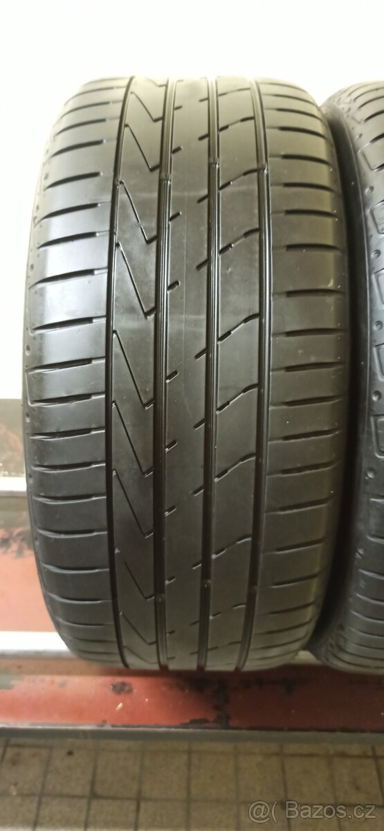 Hankook Ventus S1 Evo 2 245/45 R17 95W 4,5-5mm - 2