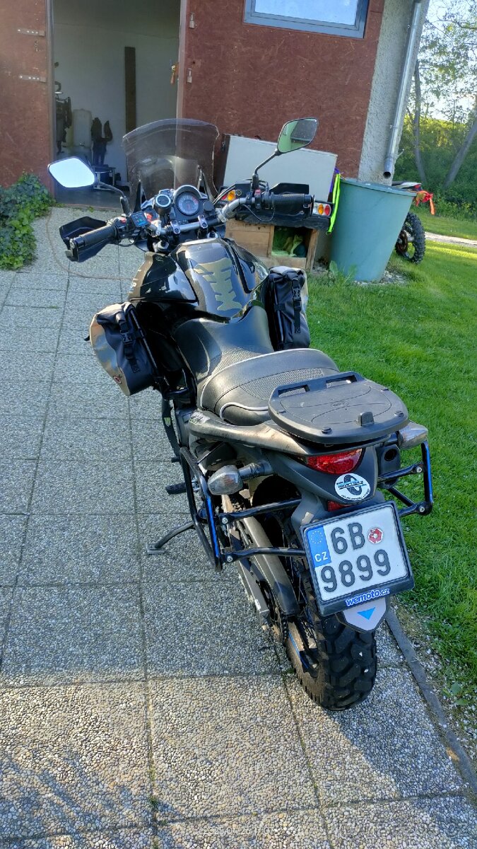 Honda Transalp 700
