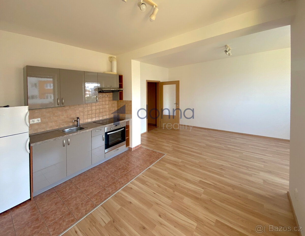 Pronájem bytu 1+kk/B, 36 m2, Federova, Praha 9 - Kyje, sklep - 2