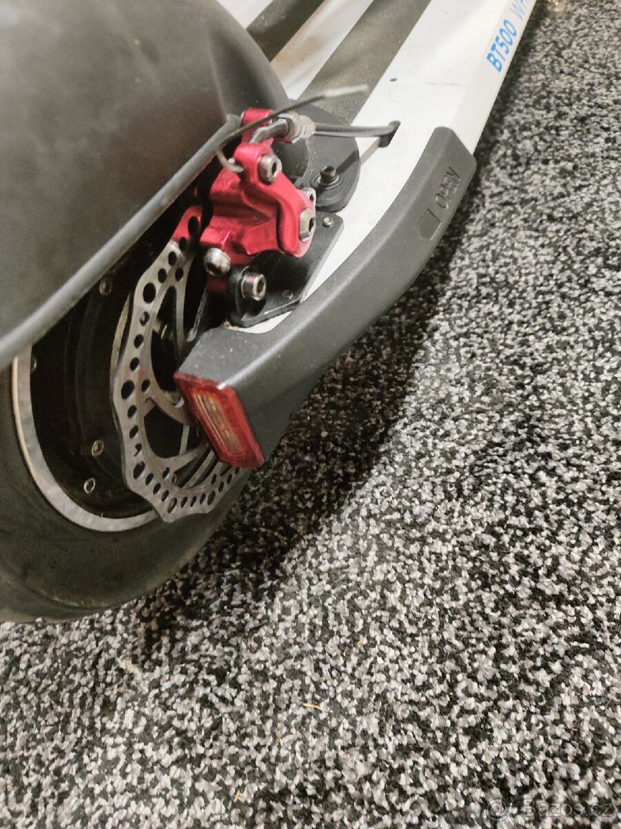 El. Koloběžka Bluetouch bt 500 - 2