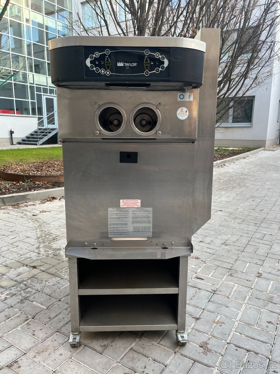 Zmrzlinový stroj - 2