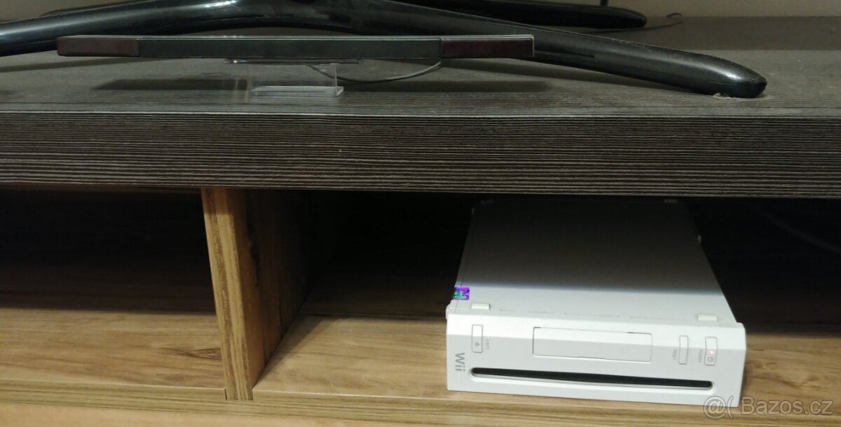 Nintendo Wii, komplet,mnoho her, příslušenství, ext.hdd hry - 2