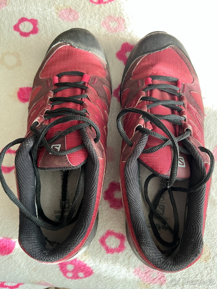 Boty trekové zn.Salomon č.40 - 2