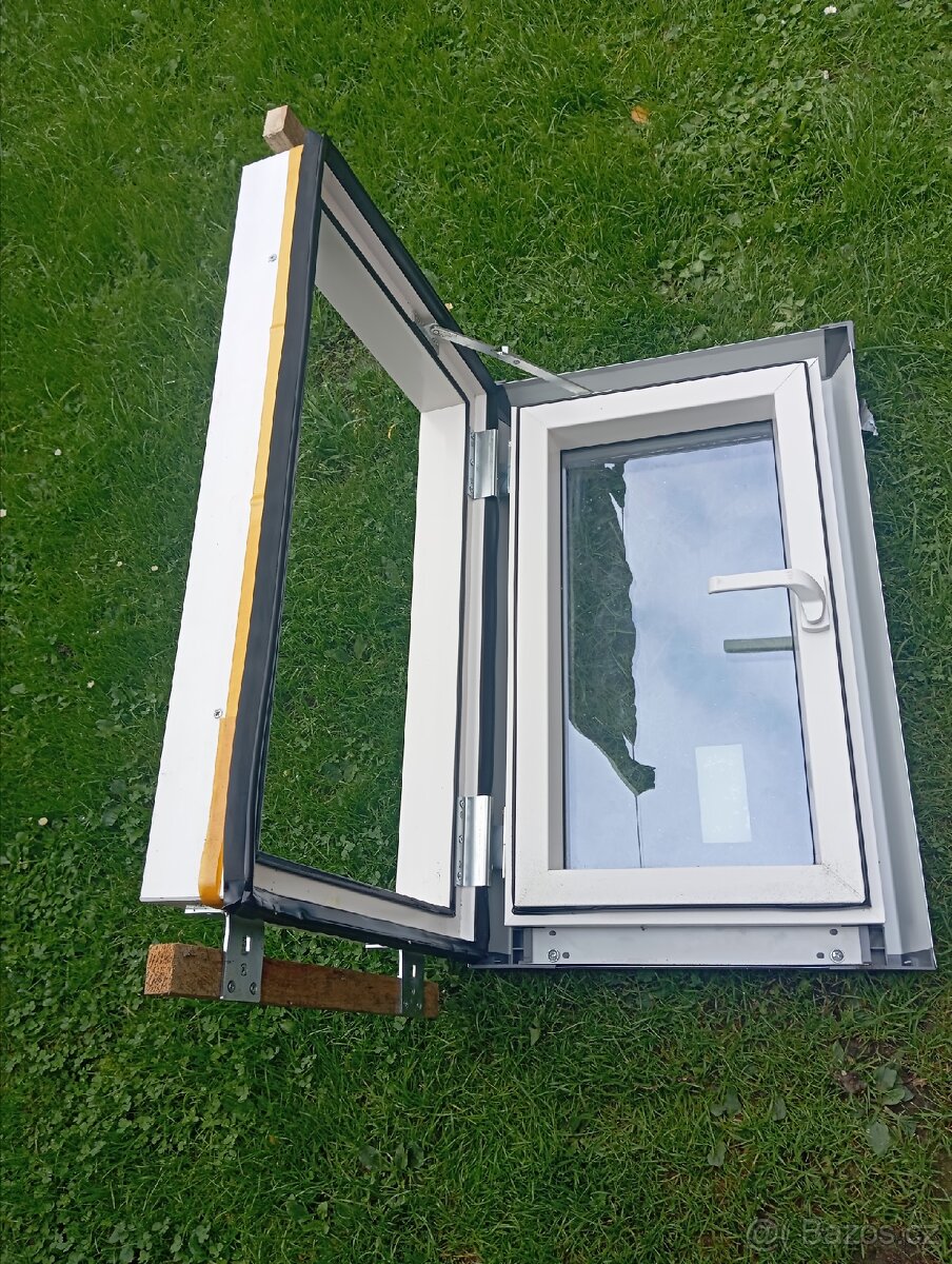 Střešní výlez - 2