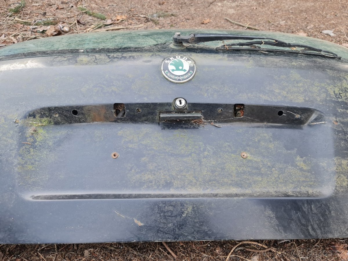 5.dveře na Octavia - bez koroze - 2