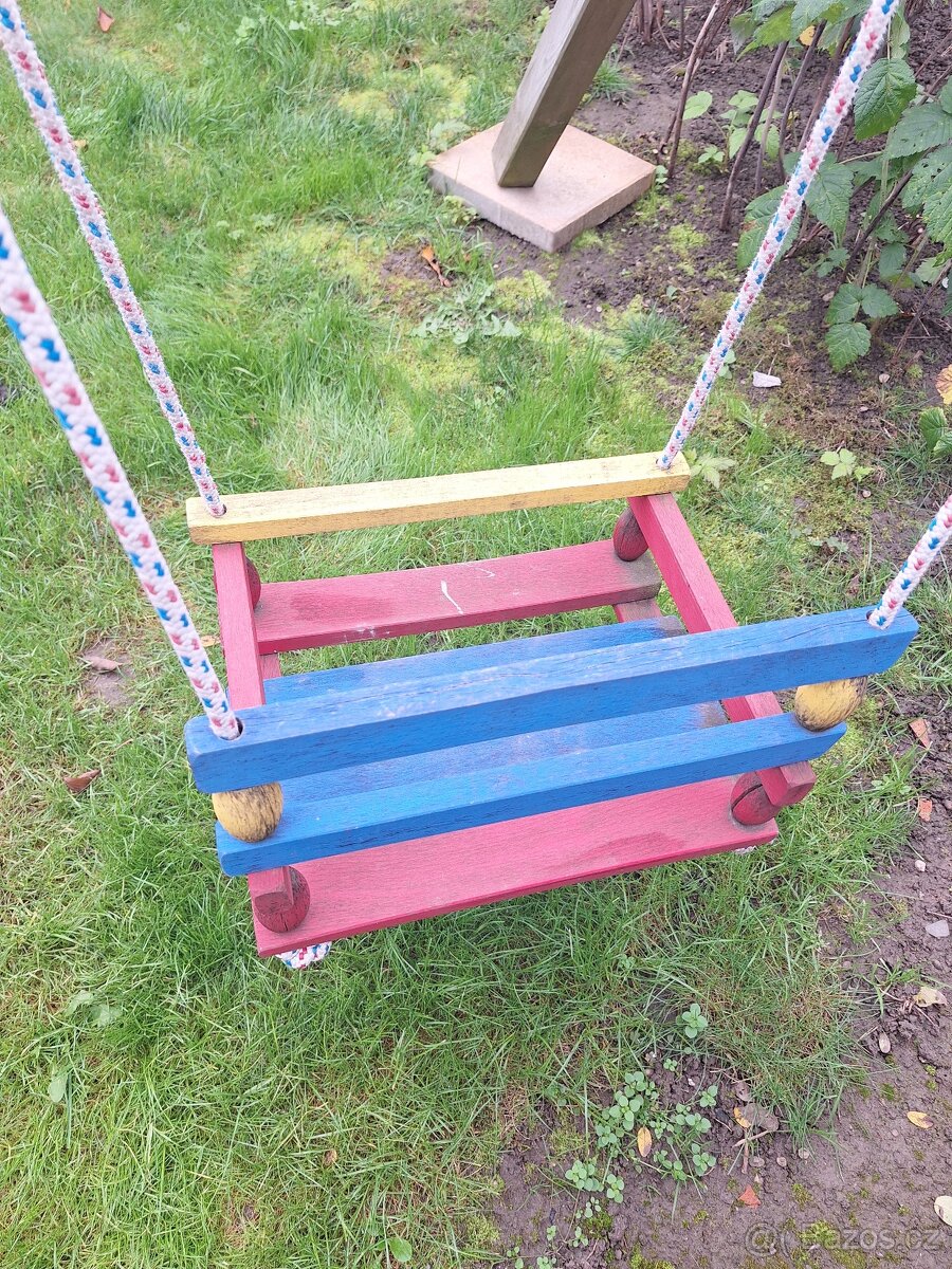 Dřevěná houpačka - 2