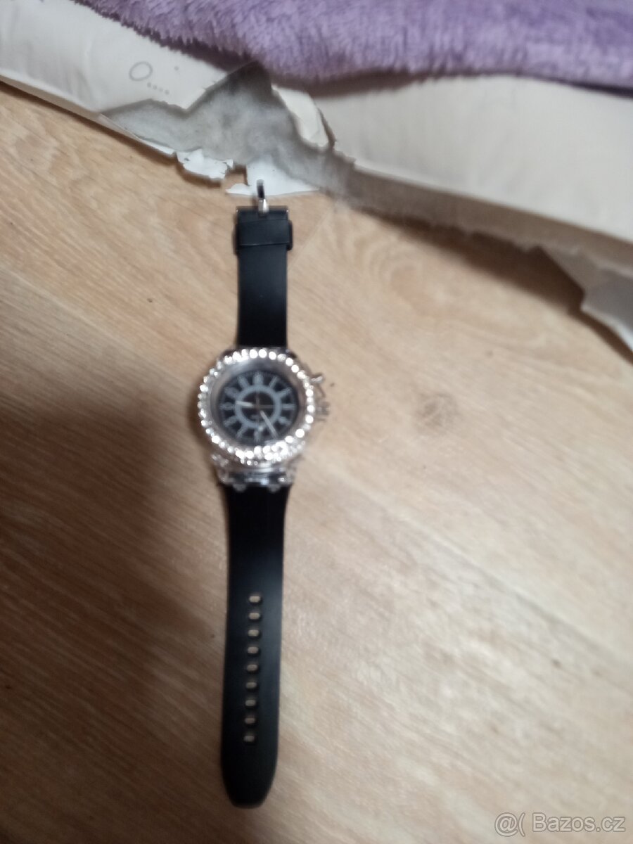 Led hodinky dámské - 2