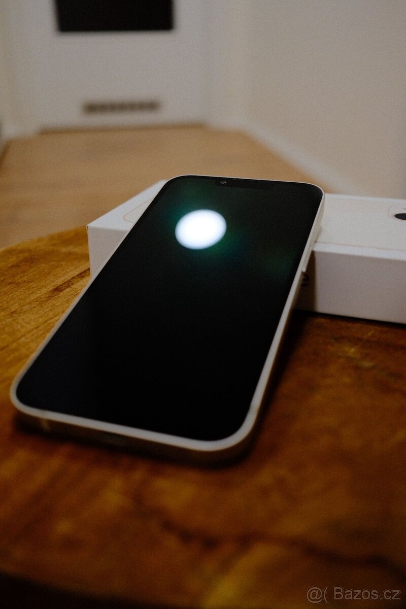 Prodám iPhone 13 128GB – bílý (White) - 2