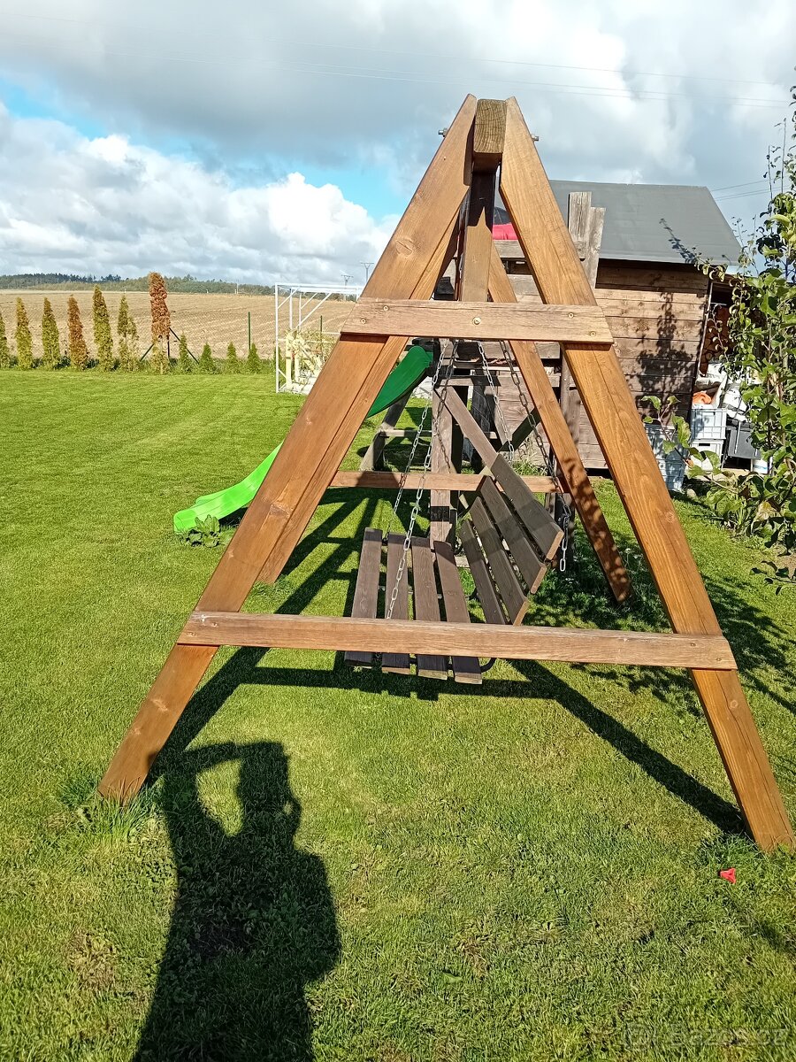 Dřevěná houpačka - 2