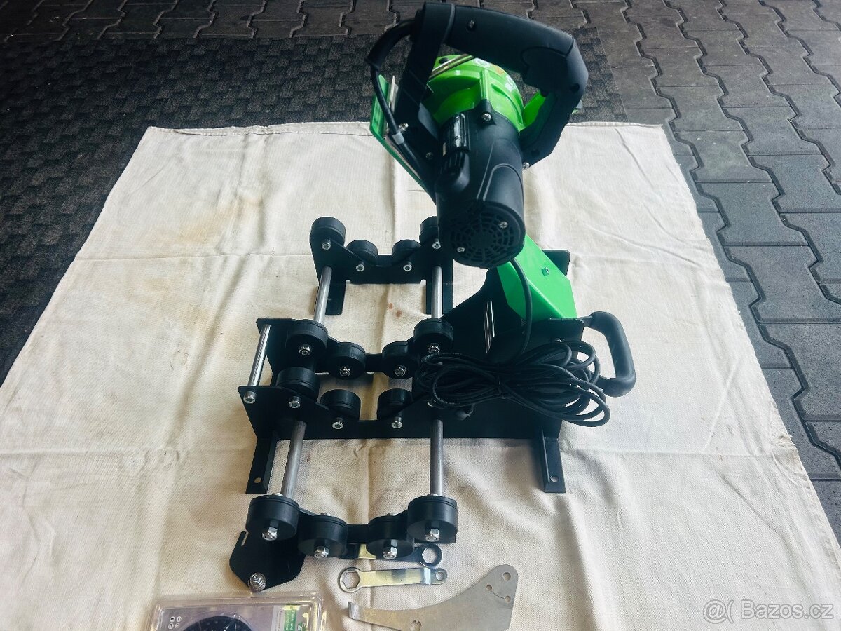 Řezačka trubek - 2